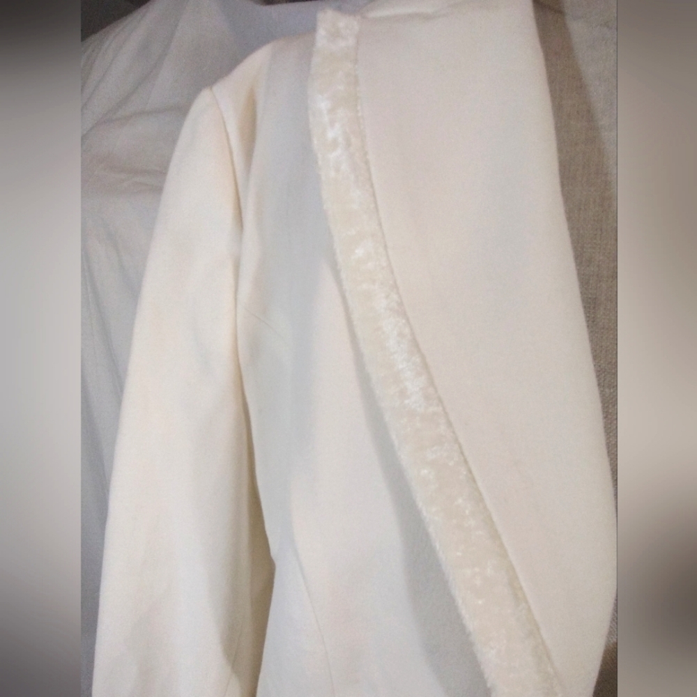 Apostrophe Women Blazer, Ivory, Spread Collar Velour Trim Pckts/Embroid Bttn,6-8 - Picture 10 of 13